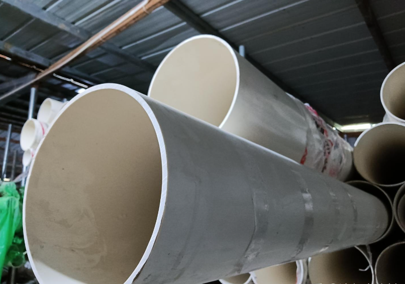 Sự khác biệt giữa ống PE và ống UPVC là gì?